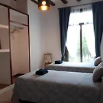 Beautiful Apartment On Las Ramblas With Port Views Appartement Barcelone