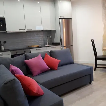 Beautiful Apartment On Las Ramblas With Port Views