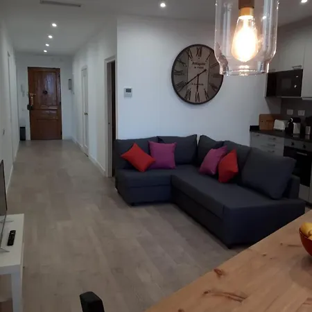 Beautiful Apartment On Las Ramblas With Port Views