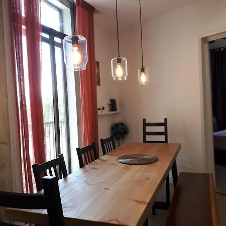 Beautiful Apartment On Las Ramblas With Port Views