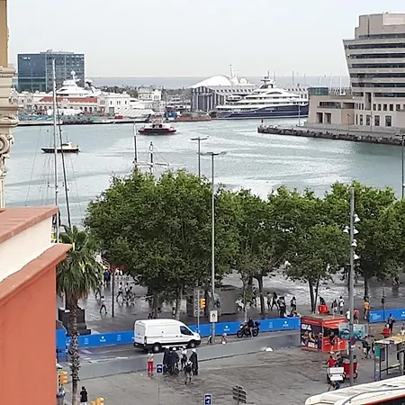Beautiful Apartment On Las Ramblas With Port Views Lejlighed *