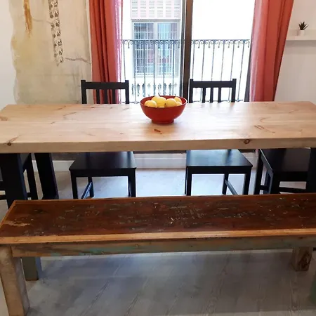Apartment Beautiful Apartment On Las Ramblas With Port Views
