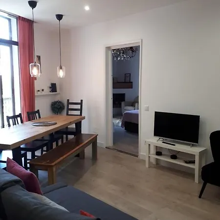 Lejlighed Beautiful Apartment On Las Ramblas With Port Views *