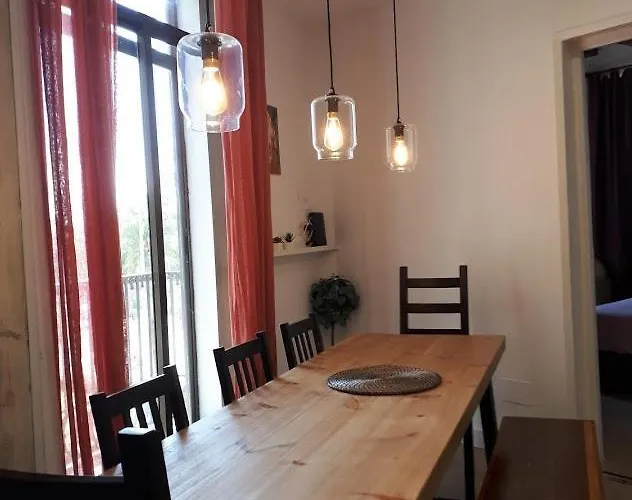 Beautiful Apartment On Las Ramblas With Port Views