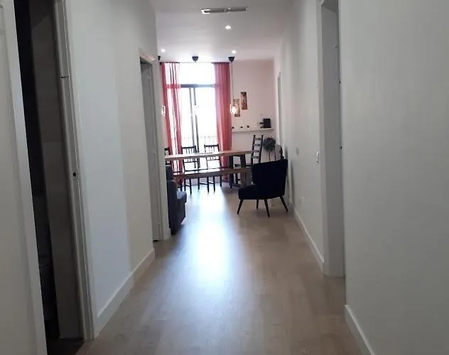 Beautiful Apartment On Las Ramblas With Port Views Apartment *