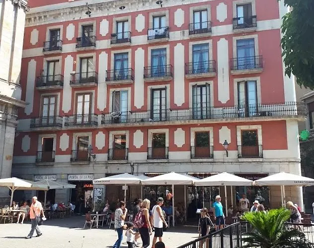Beautiful Apartment On Las Ramblas With Port Views Barcelona