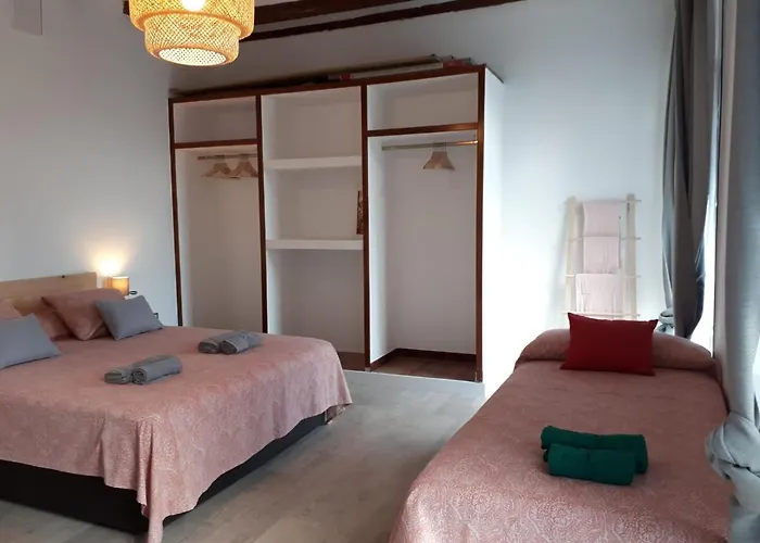 Beautiful Apartment On Las Ramblas With Port Views Apartment *